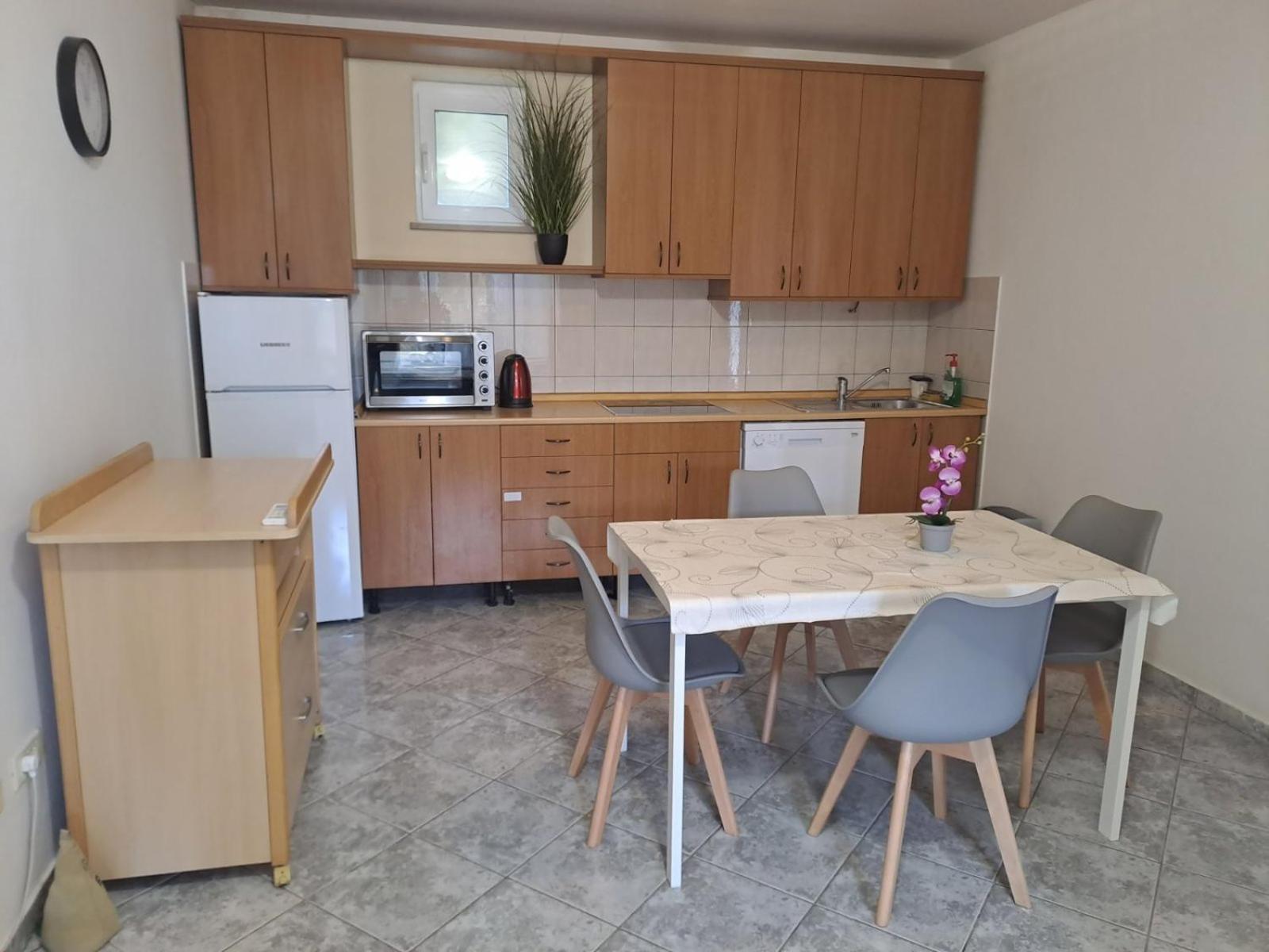 Apartments Souranded By Forest With Sea View Κόπερ Εξωτερικό φωτογραφία